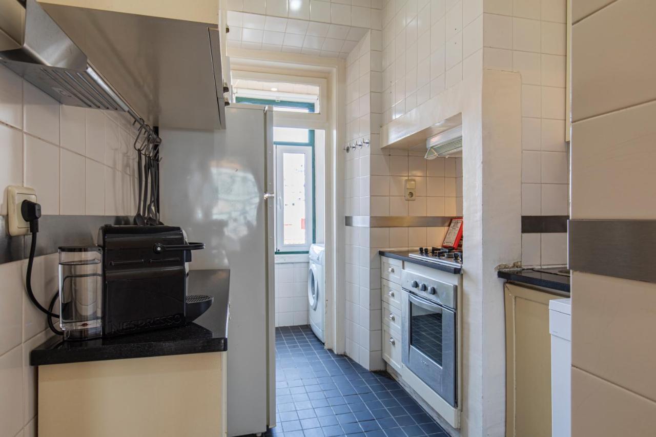 Typical 2Bdr Apartment In Lisbon By Lovelystay Exterior photo