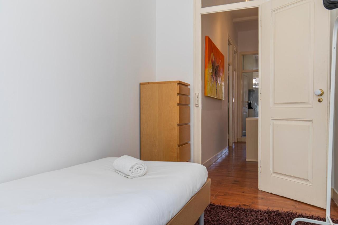 Typical 2Bdr Apartment In Lisbon By Lovelystay Exterior photo