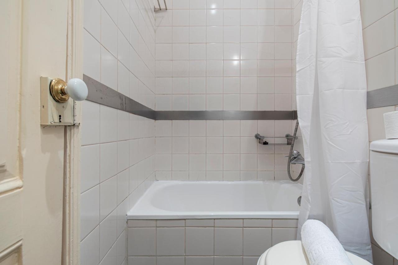 Typical 2Bdr Apartment In Lisbon By Lovelystay Exterior photo